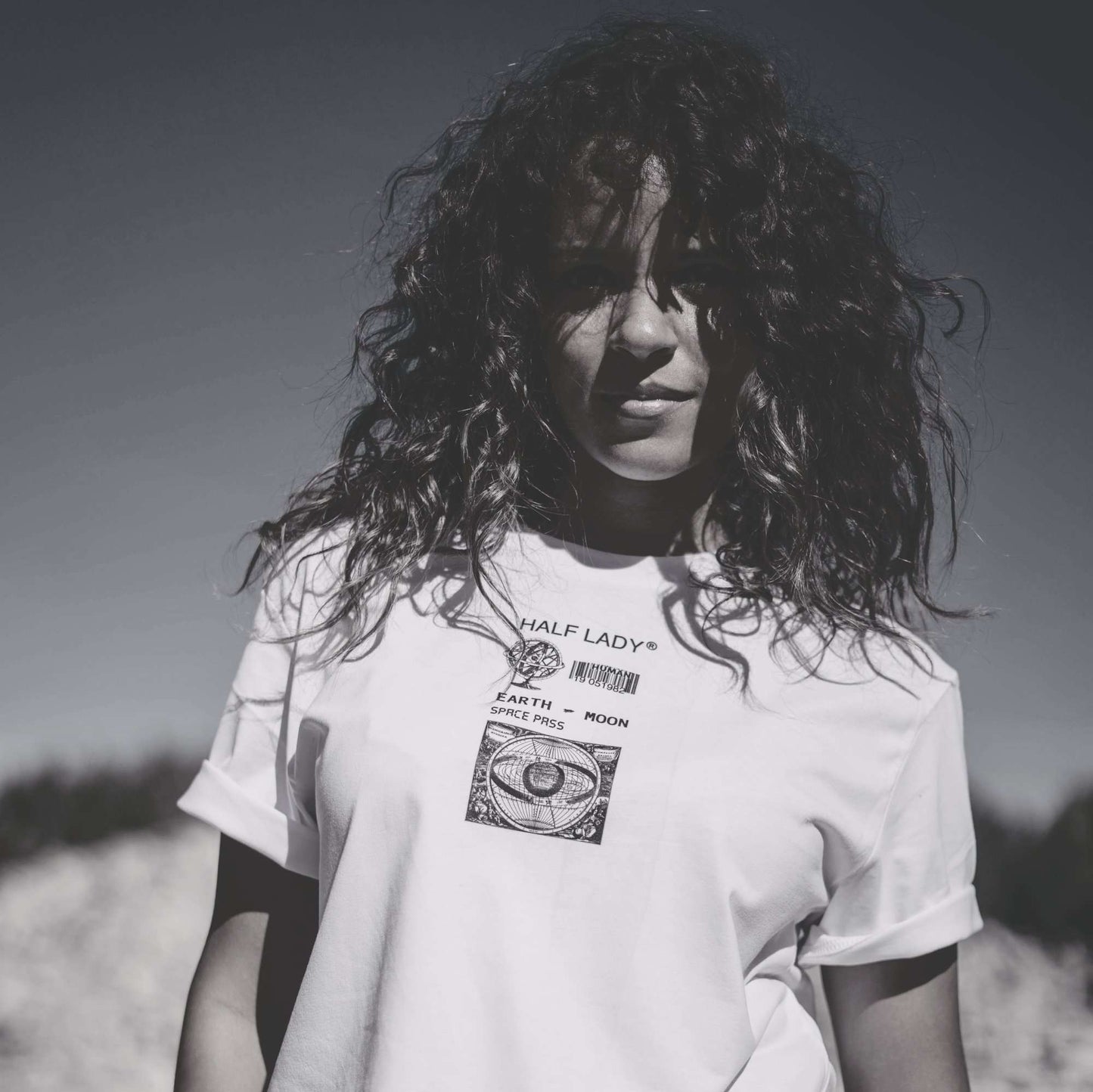 T-shirt " HUMAN "
