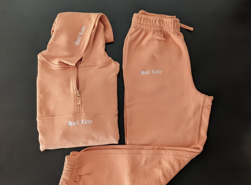 Ensemble Brodé " DARK LADY "