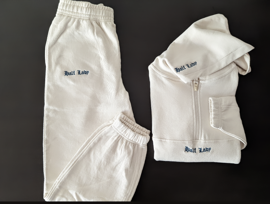 Ensemble Brodé " DARK LADY "