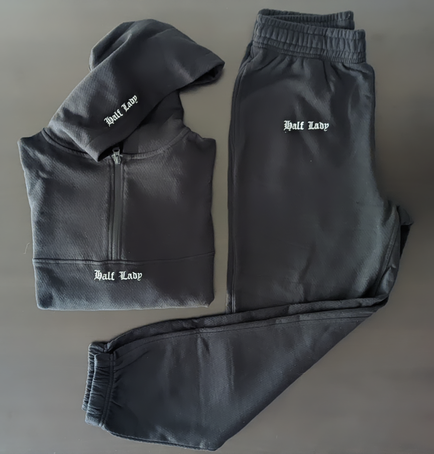 Ensemble Brodé " DARK LADY "